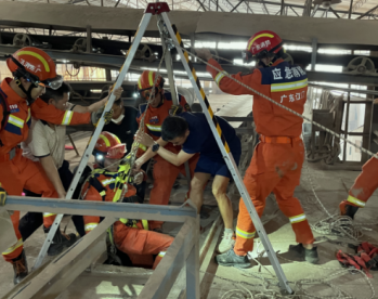 利用救援三腳架提升重物的三種方式